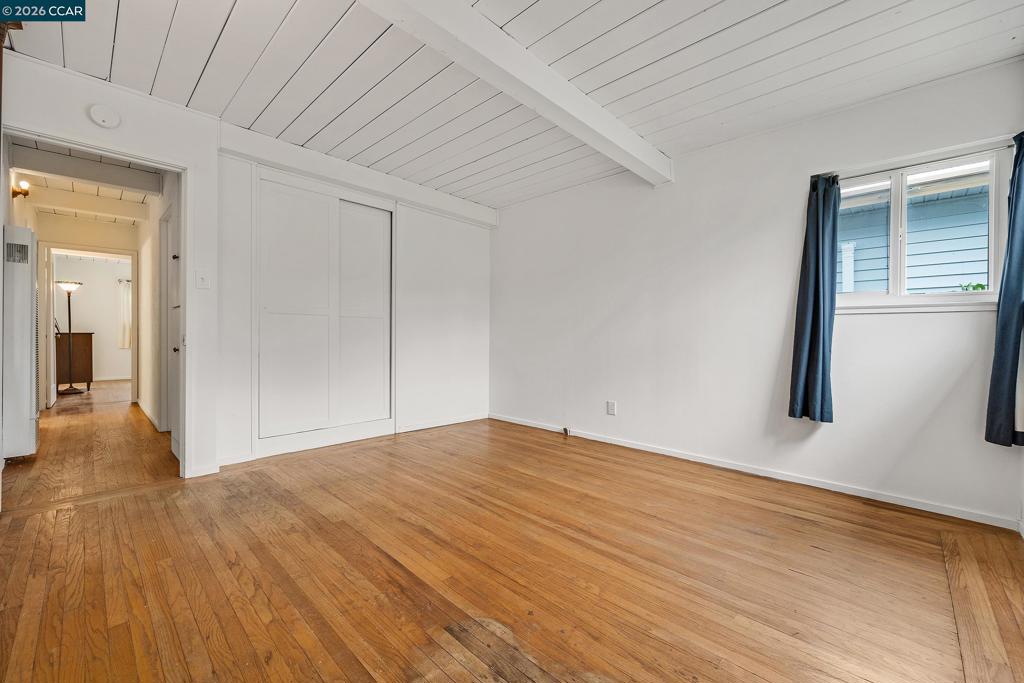 2868 Avon Avenue Property Photo 14