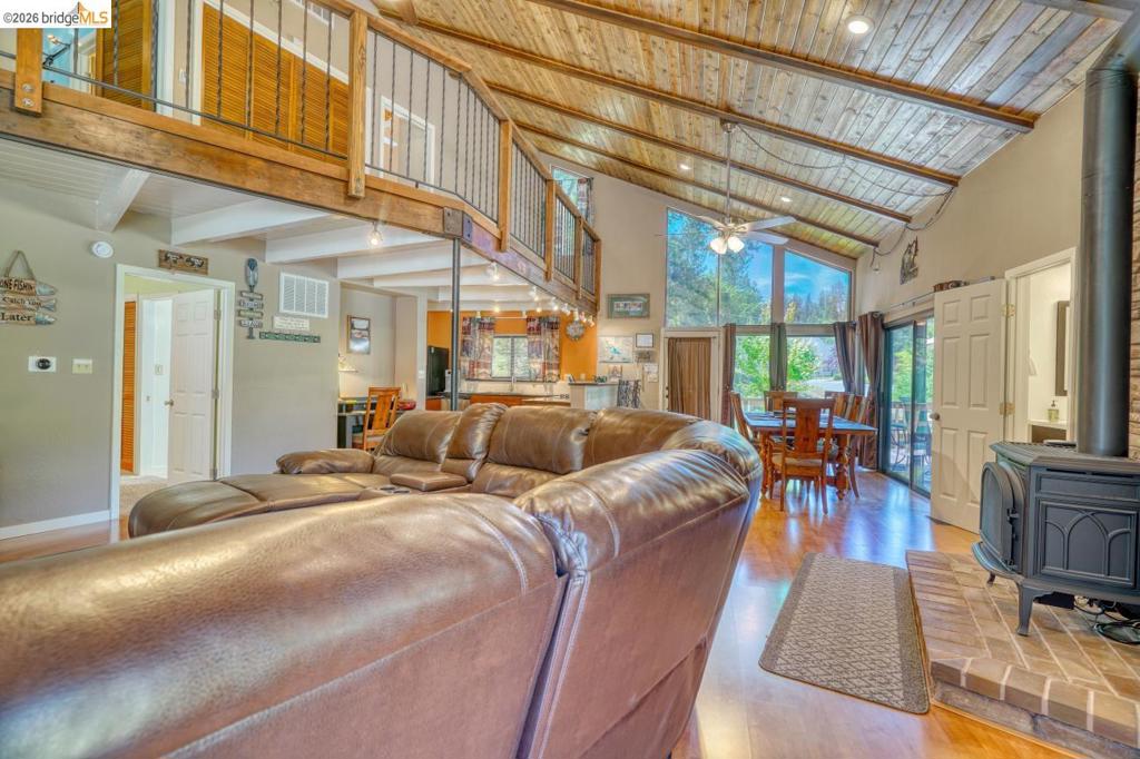 20901 Big Foot Ct. Property Photo 4