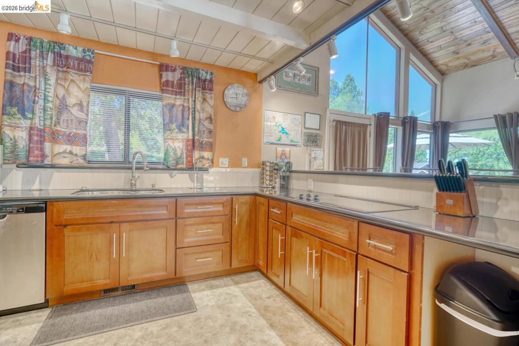 20901 Big Foot Ct. Property Photo 8