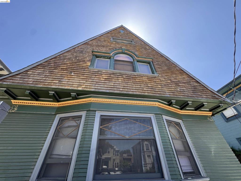 533 31st Street Property Photo 3