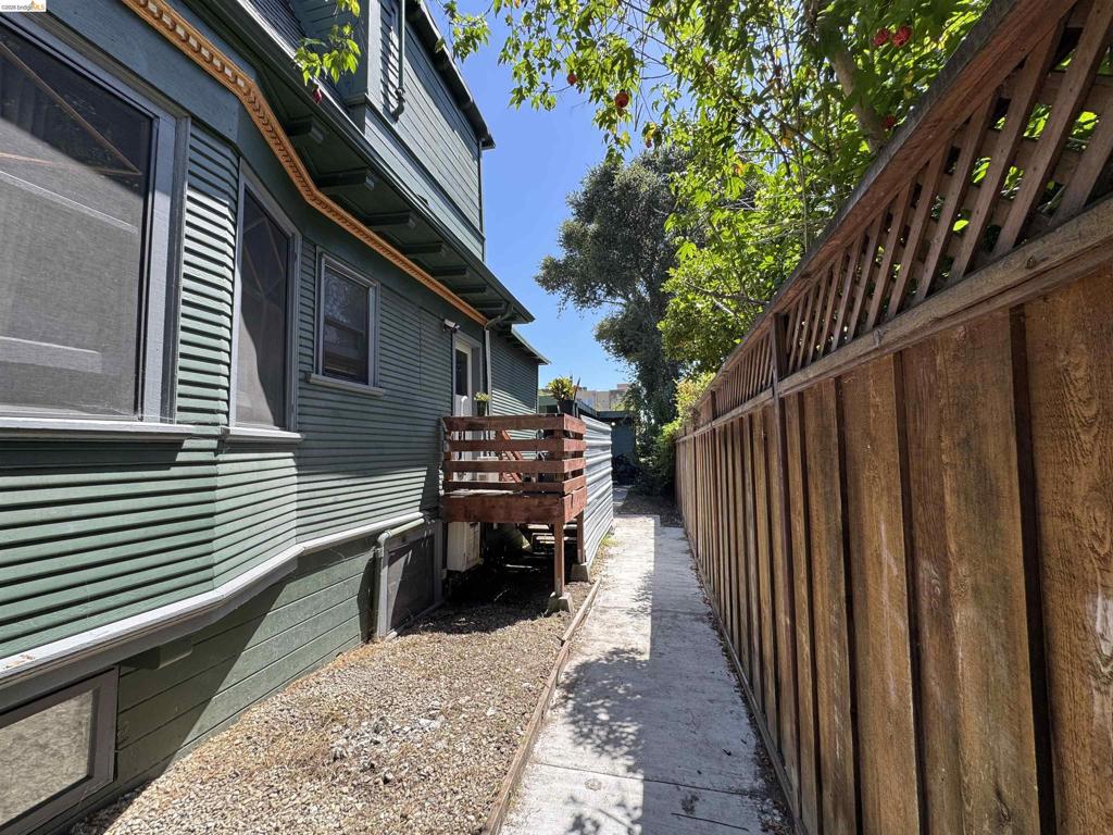 533 31st Street Property Photo 7