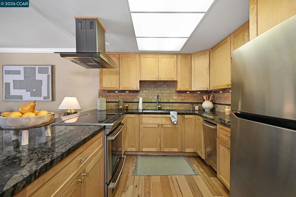 2233 Pine Knoll Dr 4 Property Photo 13