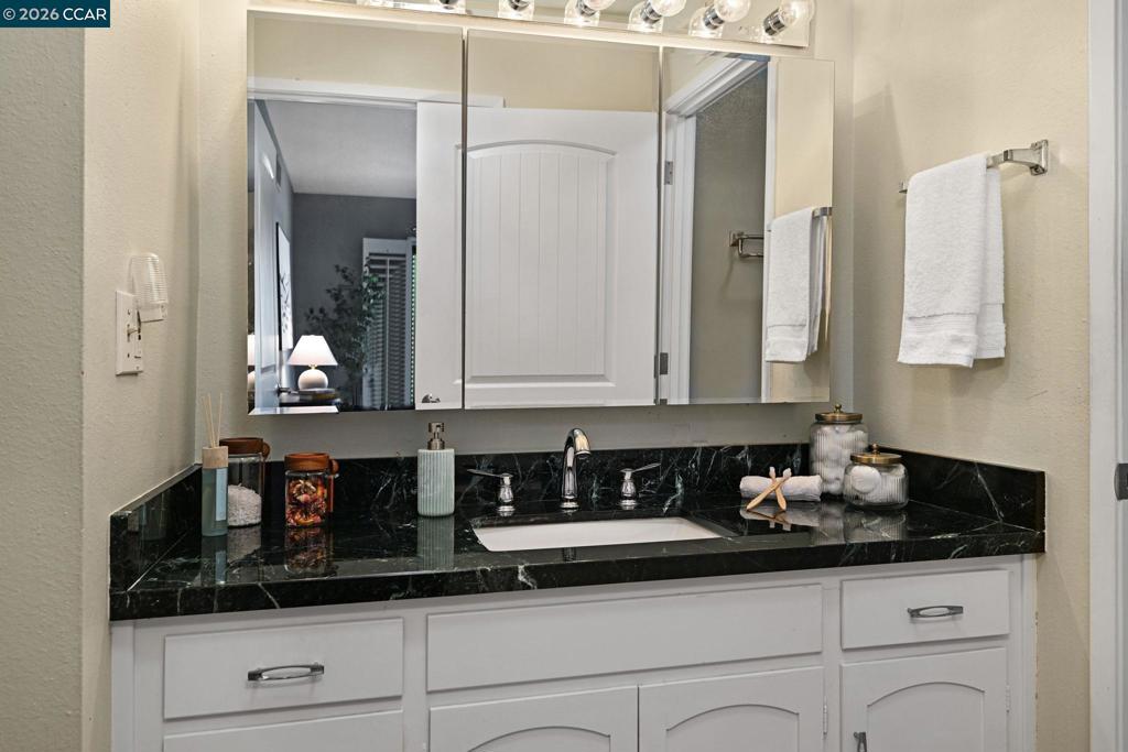 2233 Pine Knoll Dr 4 Property Photo 16