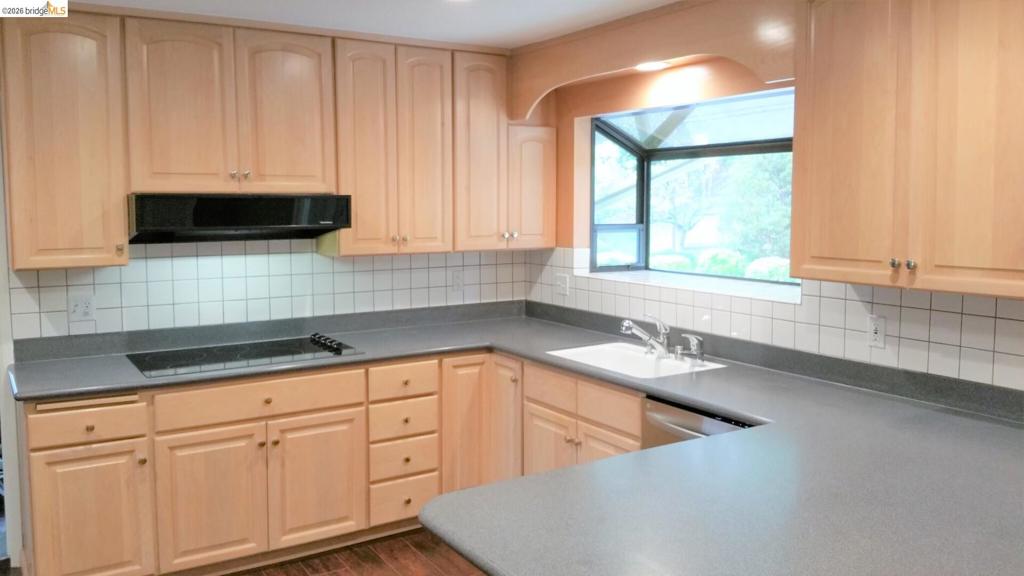 29 Thorndale Pl Property Photo 2