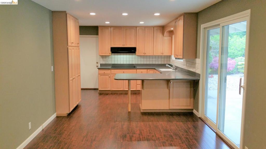 29 Thorndale Pl Property Photo 3