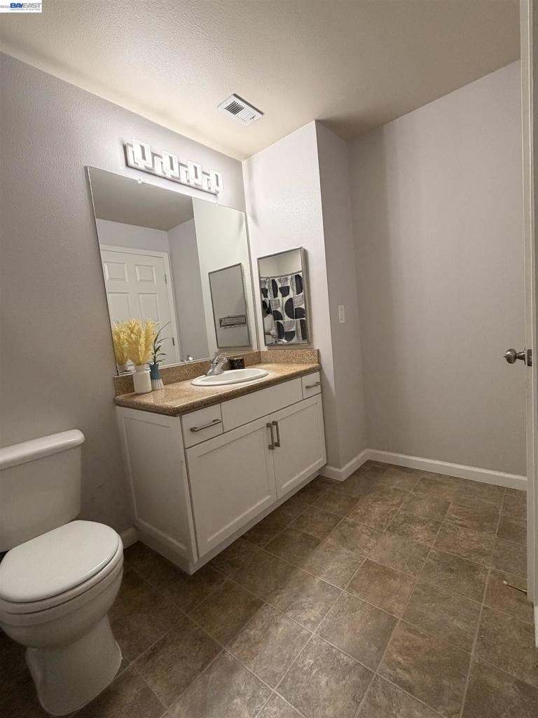 1550 Technology Dr 4108 Property Photo 22