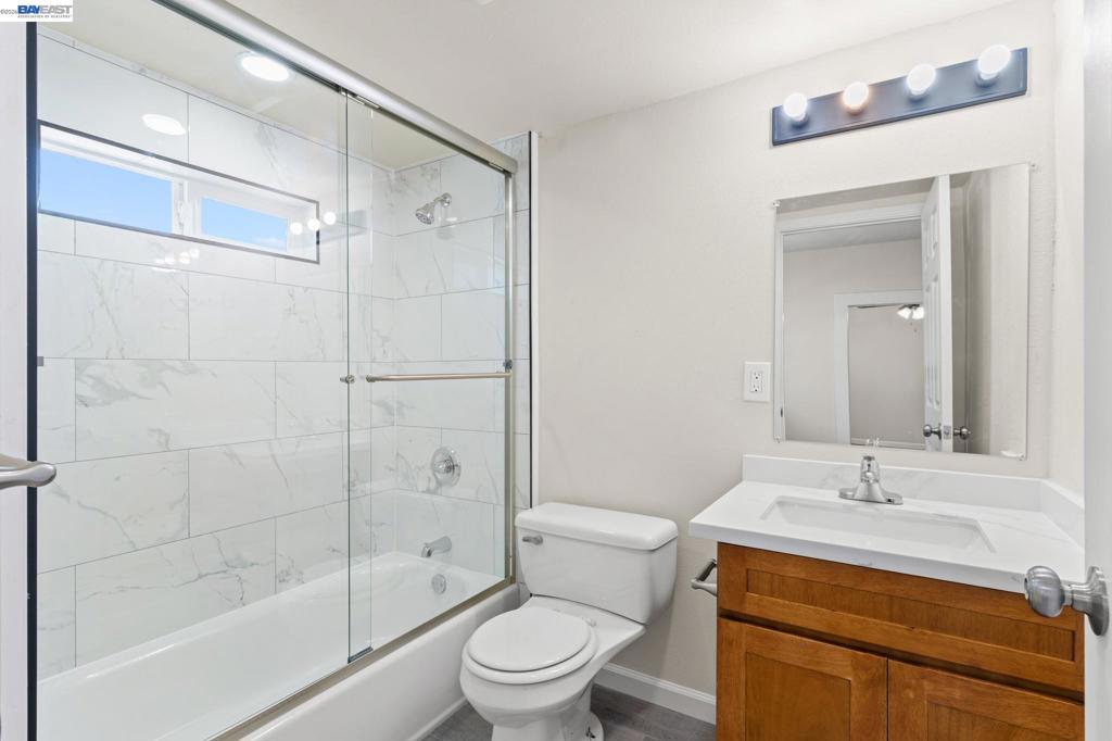 1251 Bellina St Property Photo 28