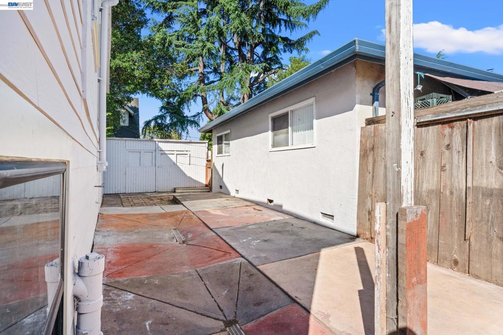 1251 Bellina St Property Photo 37
