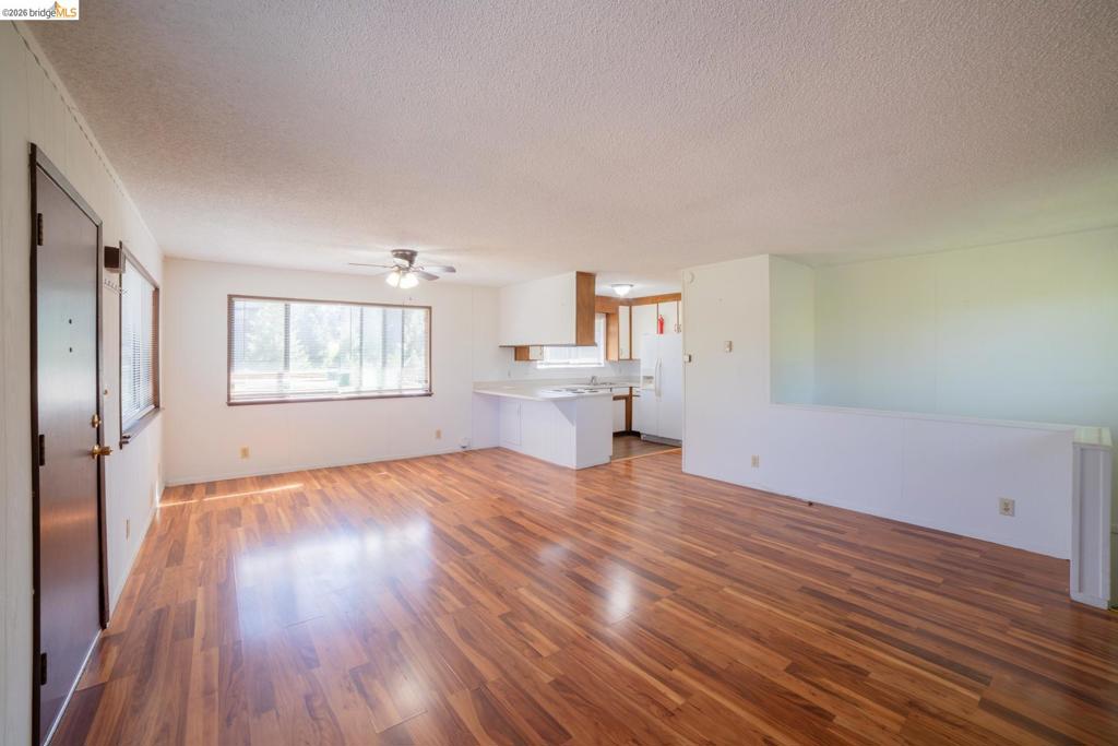 23808 Leisure Dr Property Photo 9