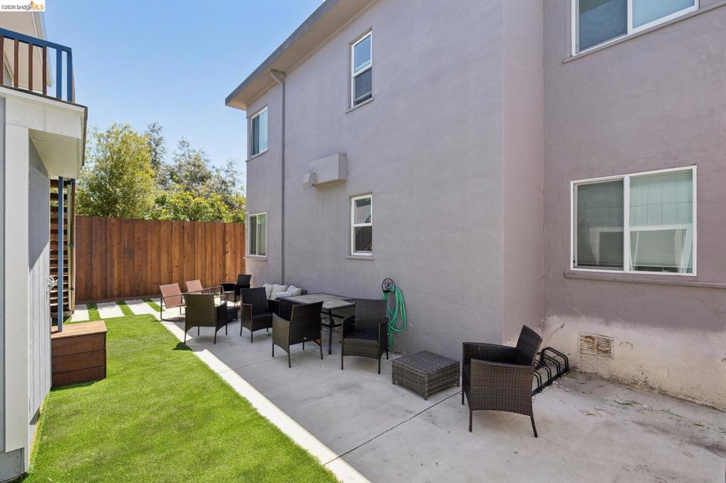 3411 Adeline St Property Photo 6