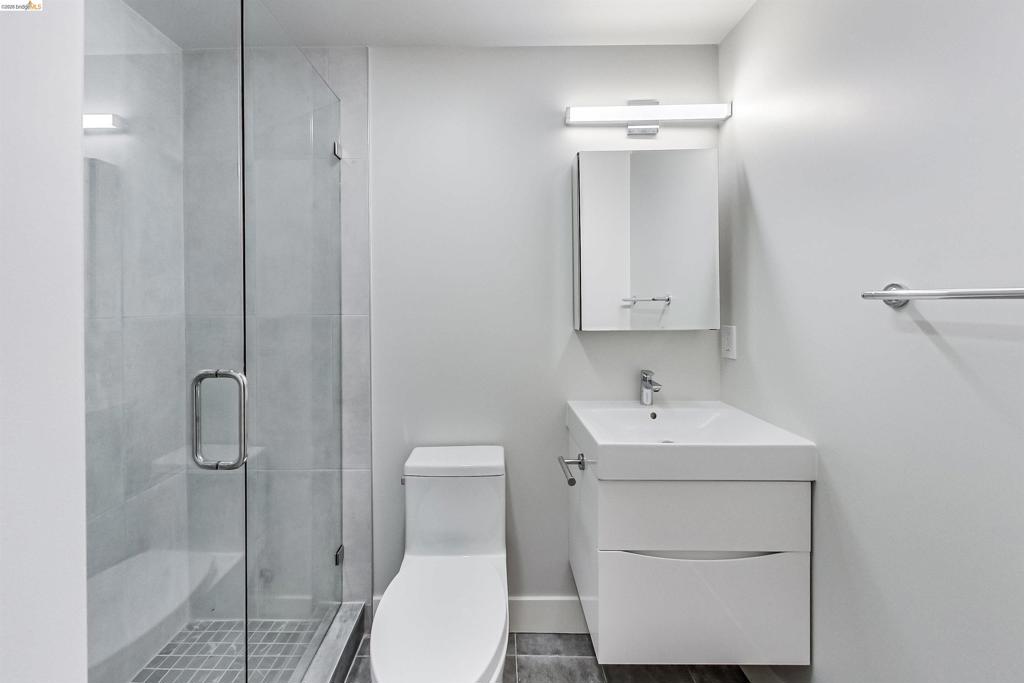 3411 Adeline St Property Photo 24
