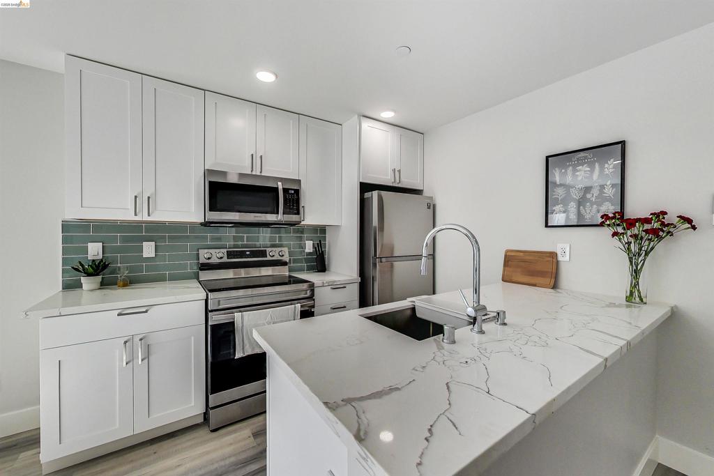3411 Adeline St Property Photo 49