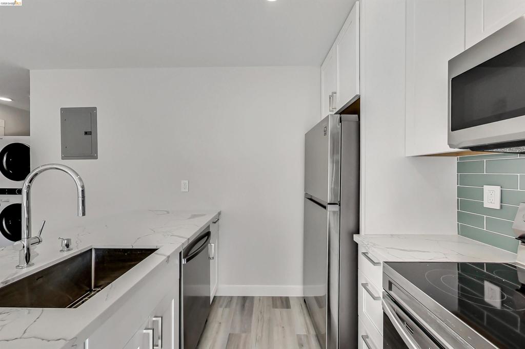 3411 Adeline St Property Photo 58
