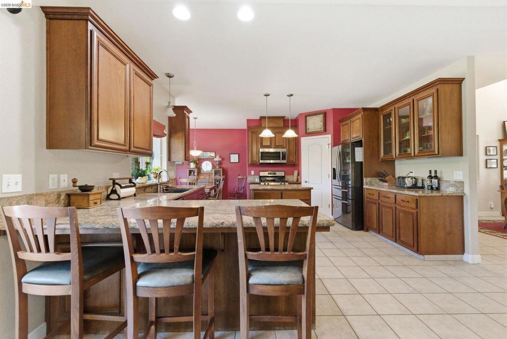 690 Golden Gate Circle Property Photo 10