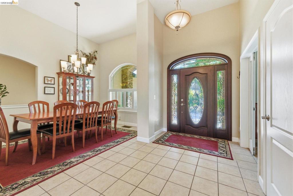 690 Golden Gate Circle Property Photo 14