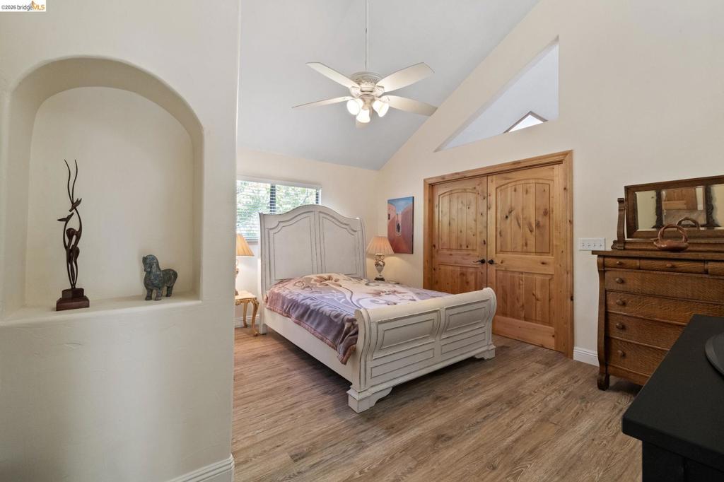 21916 Phoenix Lake Property Photo 18