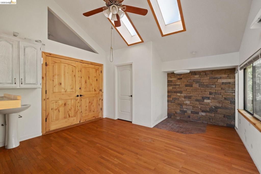 21916 Phoenix Lake Property Photo 24