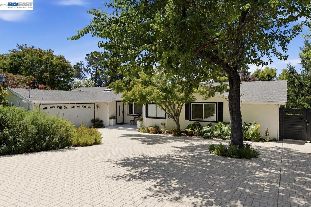 656 La Vista Rd Property Photo