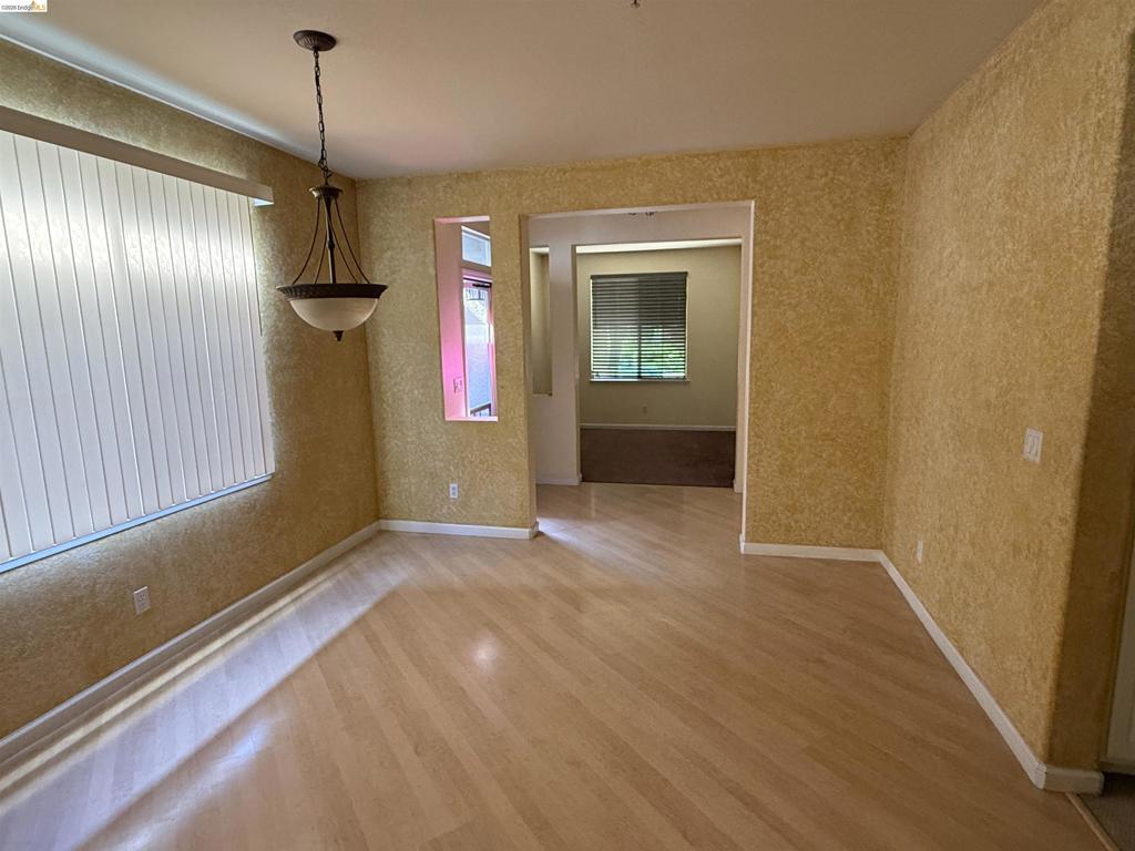 168 Remington St Property Photo 3