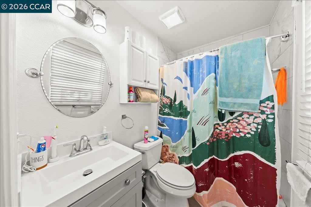 9903 Olive St Property Photo 7