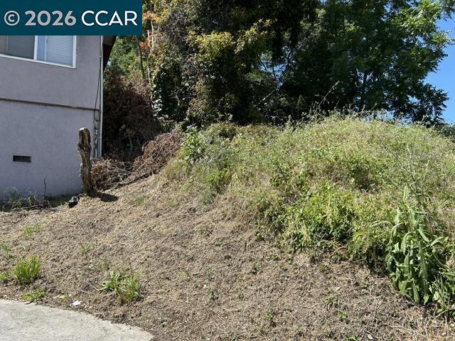 5229 Macarthur Blvd Property Photo 4