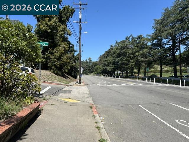 5229 Macarthur Blvd Property Photo 6