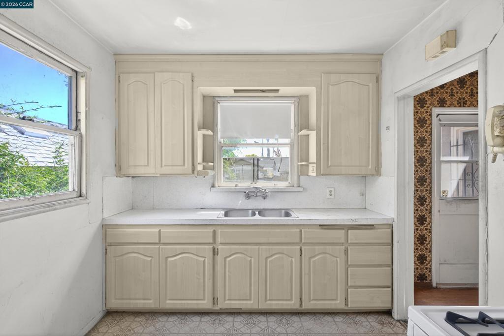 5526 Carl Ave Property Photo 15