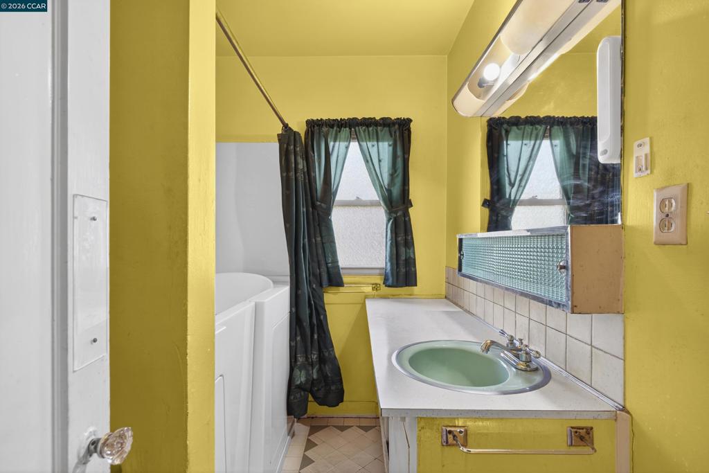 5526 Carl Ave Property Photo 29