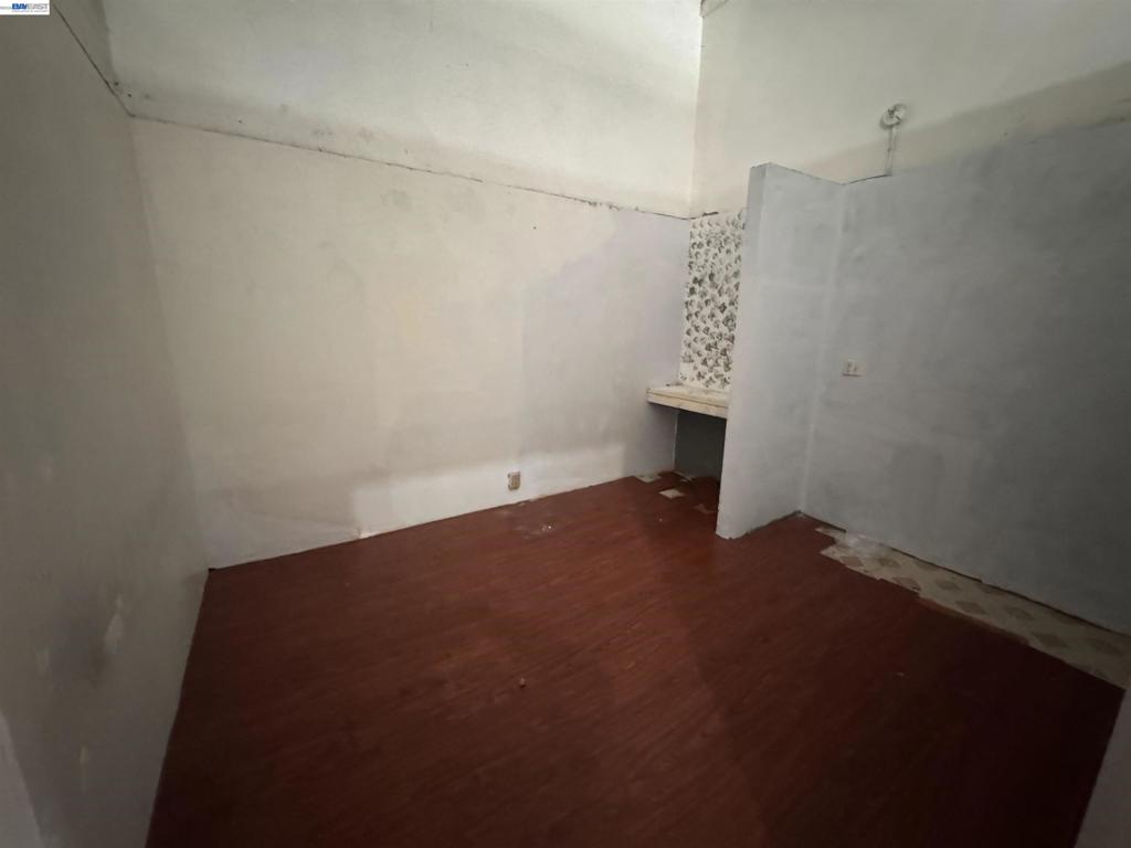 4200 Foothill Blvd Property Photo 24