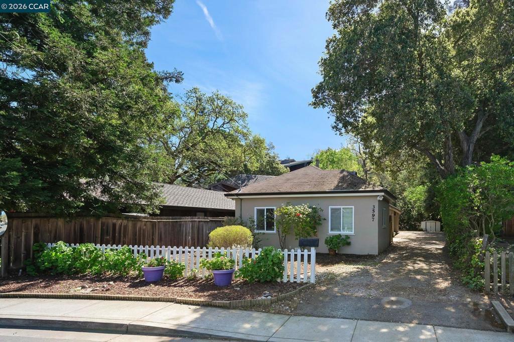 3597 Walnut St Property Photo 1