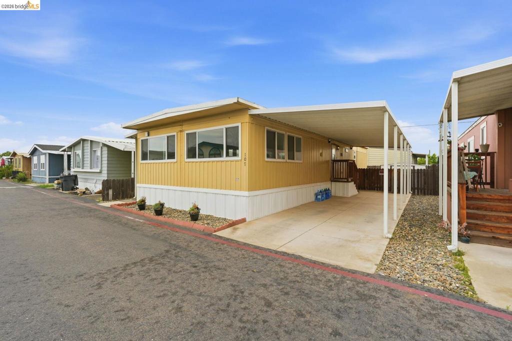 8200 Jantzen Rd Property Photo 12