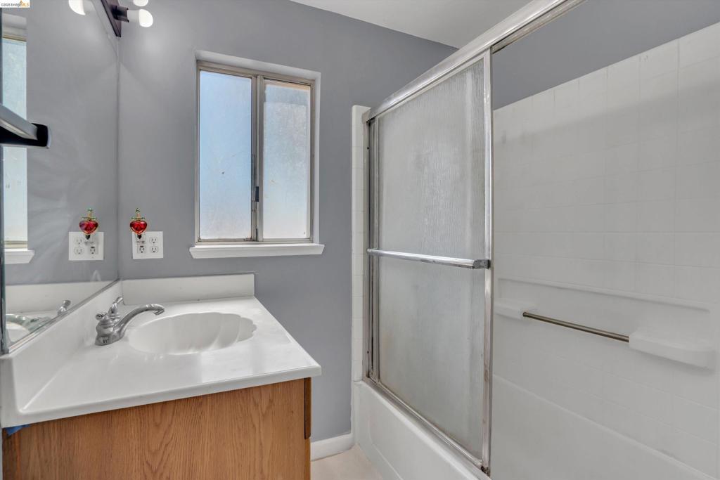 2080 Ohara Ave Property Photo 13