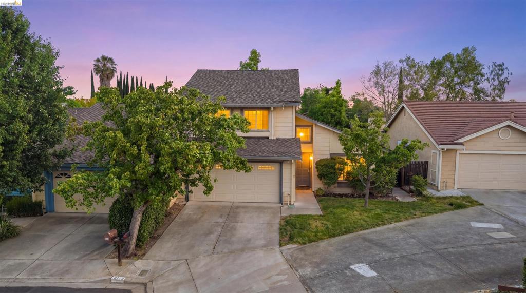 2135 Rock Pass Pl
