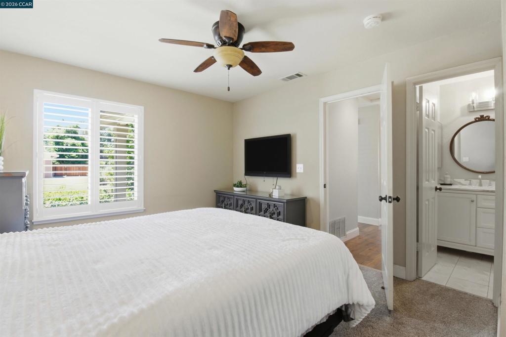 4956 Erica Way Property Photo 17