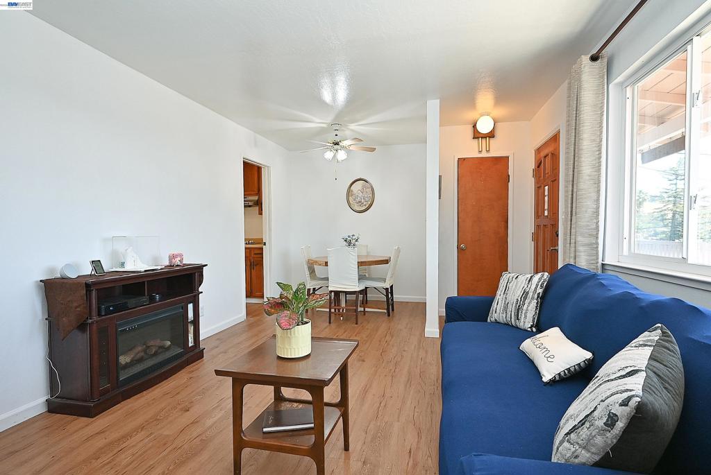 2082 Placer Drive Property Photo 9
