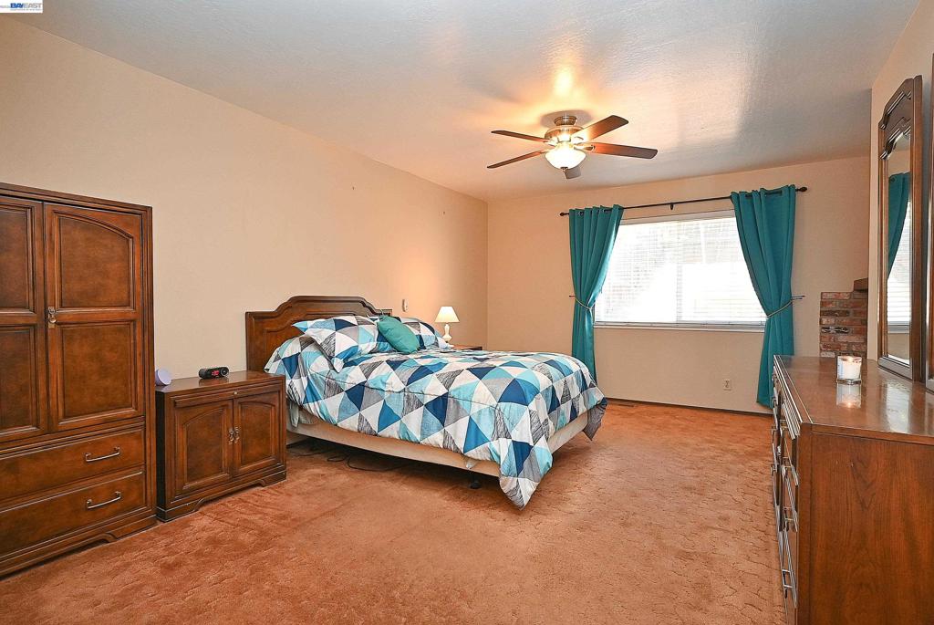 2082 Placer Drive Property Photo 25