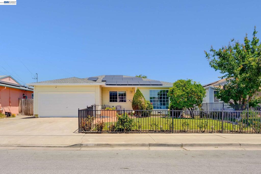 36122 Magellan Dr Property Photo