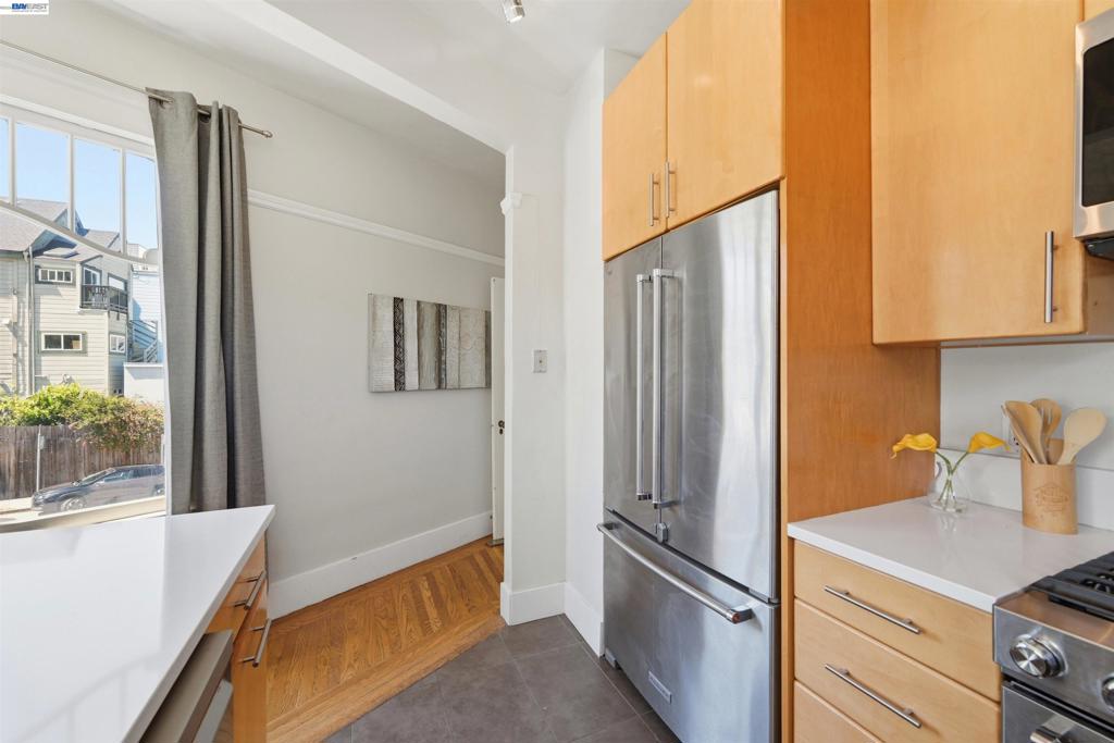2811 Market St Property Photo 18