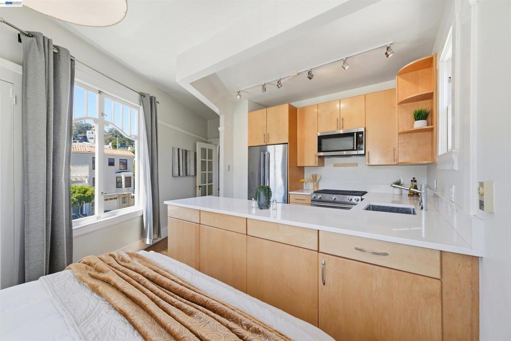 2811 Market St Property Photo 21