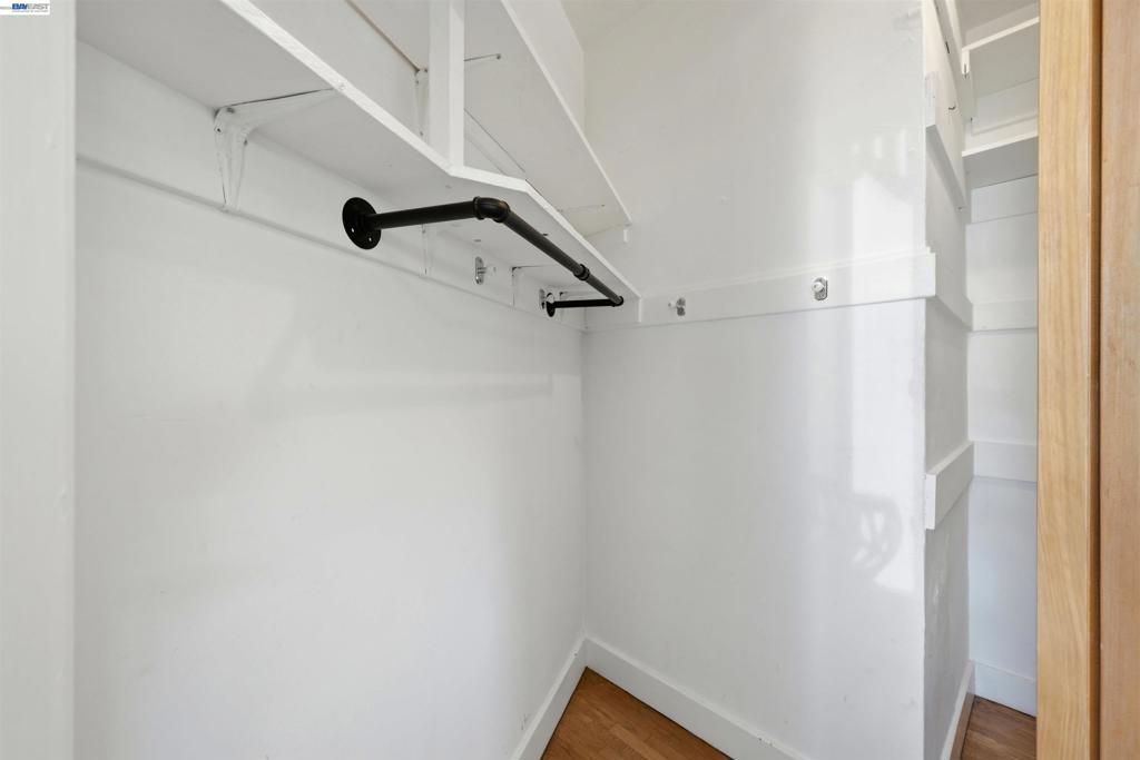2811 Market St Property Photo 24