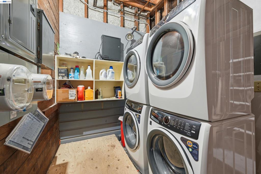 2811 Market St Property Photo 28