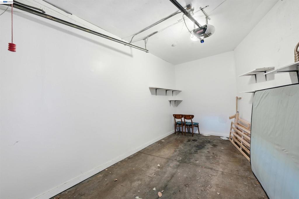 2811 Market St Property Photo 31