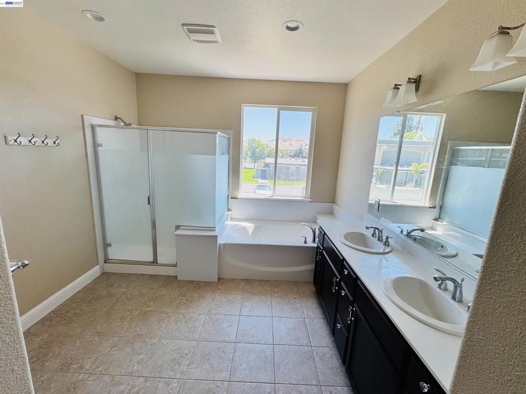 36 Greystone Pl Property Photo 22