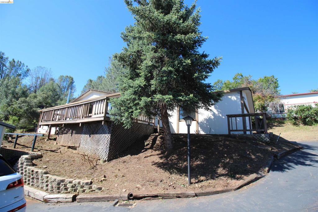 22681 Prospect Height Property Photo 1