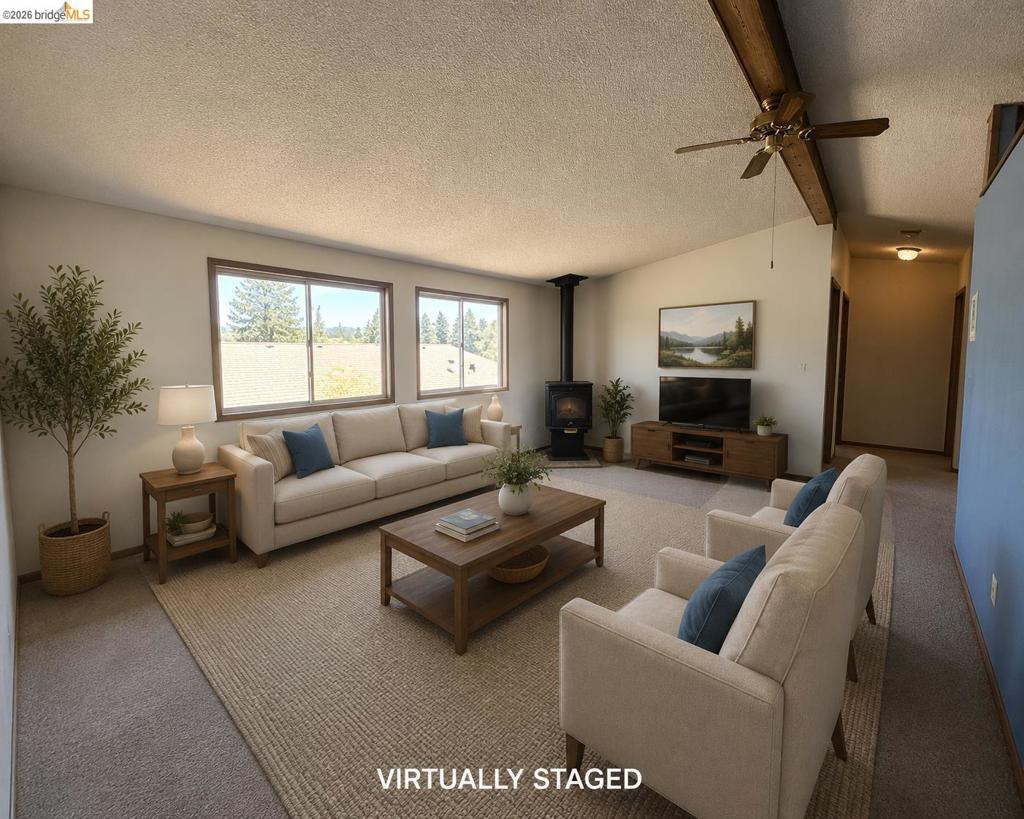 22681 Prospect Height Property Photo 5
