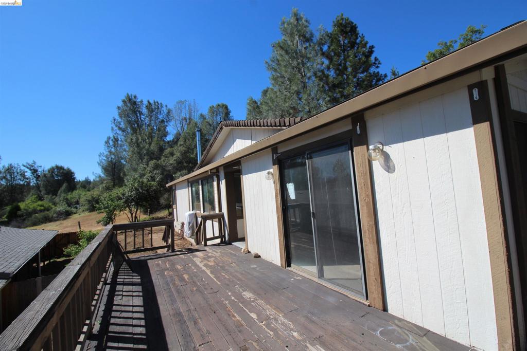 22681 Prospect Height Property Photo 32