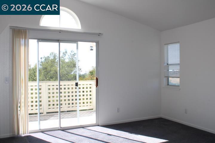 258 Napoli Ct Property Photo 4