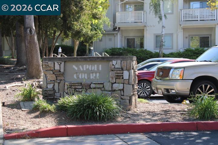 258 Napoli Ct Property Photo 25