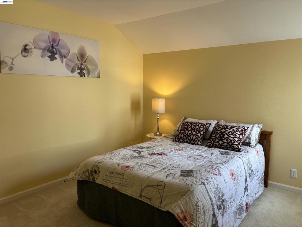 1055 N Capitol Ave 184 Property Photo 12