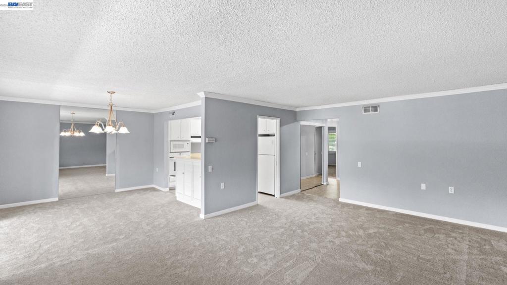 2128 Tice Creek Dr 3 Property Photo 7